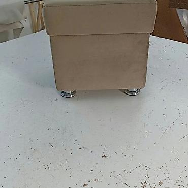 komoda za piće: Tapacirana kutija/klupa sa prostorom za odlaganje Dimenzije 80x50cm. - — 6