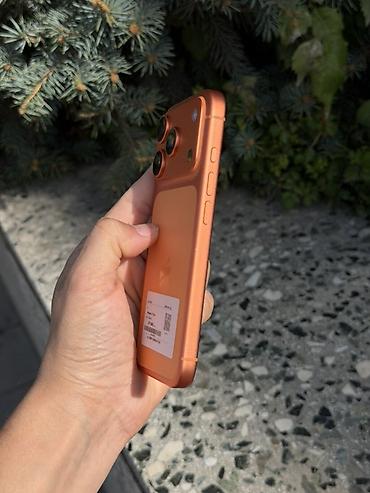 Apple iPhone: IPhone 17 Pro — оранжевый Ключевые особенности: - Корпус в ярком — 4