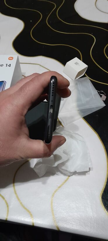 Redmi: Redmi Note 14 Pro, 512 GB, rəng - Qara, Sensor — 9