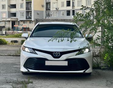 Транспорт: Toyota Camry: 2018 г., 2.5 л, Автомат, Гибрид, Седан
