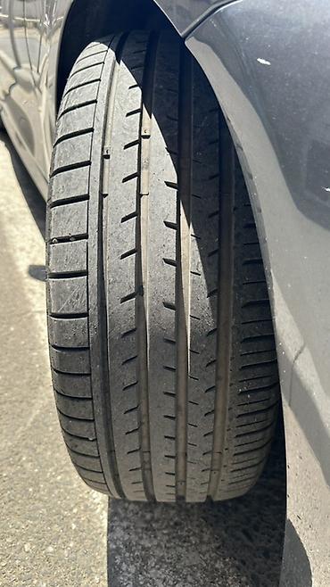 sailun teker: BMW üçün orijinal qara yüngül lehimli disklər və yay təkərləri dəsti — 4