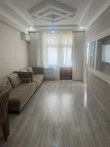 nabran kirayə ev: Bina xirdalanda yerləşi evin bütün əşyalar var evin qiyməti 450 azen — 2
