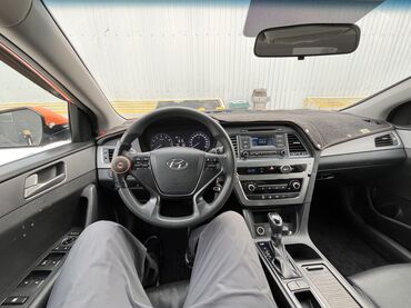 Hyundai: Hyundai Sonata: 2019 г., 2 л, Автомат, Газ, Седан — 11