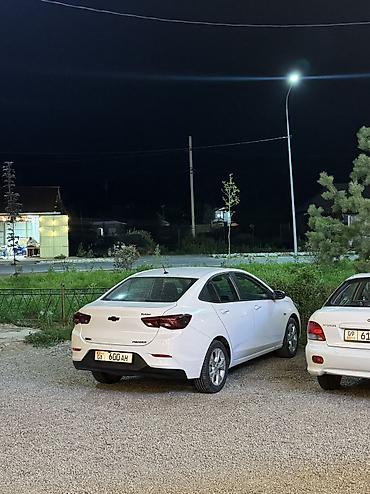 кобальт: Chevrolet Onix: 2020 г., 1 л, Автомат, Бензин, Седан — 6