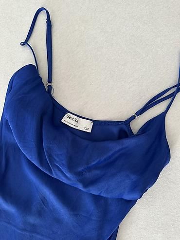 helanke 116: Saten haljina na bretele – Bershka - Boja: intenzivno kraljevsko — 3