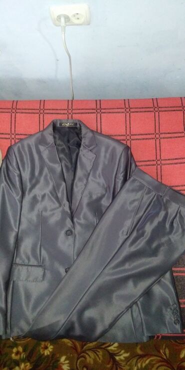 рубашка черная: Костюм 2XL (EU 44), цвет - Серый