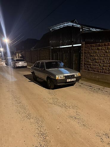 lada 2105: ВАЗ (ЛАДА) 21099: 2001 г., Седан — 10