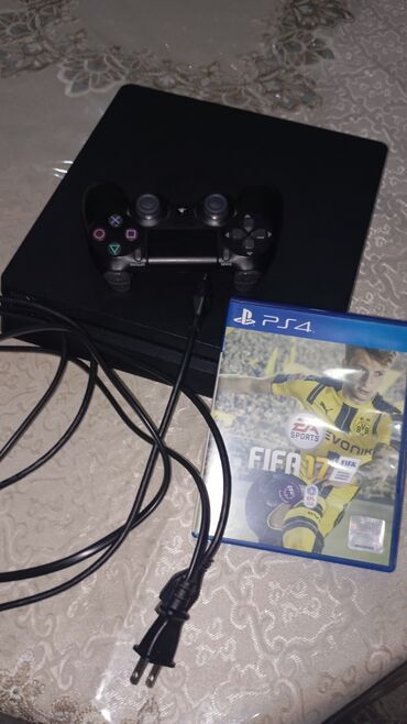 part time işlər 2019: PlayStation 4 slim 1TB
İdeal vəziyyətdə
FİFA-17 FİFA-19 GTA-5