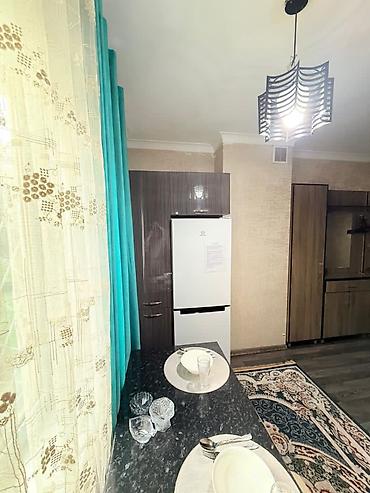 Күндүк ижара: 1 бөлмө, 12-мкр, Душ кабинасы, Жаздык, жууркан-төшөк каптары, Кондиционер — 4