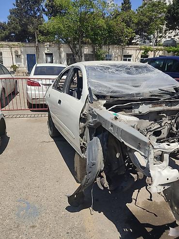 Кузовные детали: Nissan SUNNY, 2008 г., Б/у — 2
