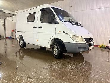 e klass: Грузовой фургон Mercedes‑Benz Sprinter (кузов фургон, короткая база) — 8