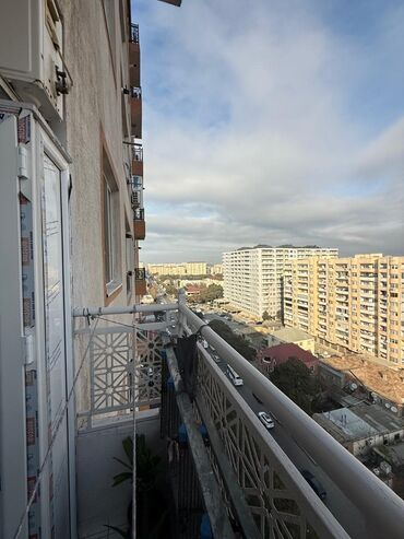 Balkonlar: Kristal 2 Də Kupçalı 2 Otaq. 55 Kv. 105 Min. 14 Ün- 11 İ. Hərbi — 2