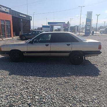 донголок 195 70 15 с: Audi 100: 1989 г., Седан — 3