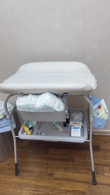 chicco ohlala: Uşaq üçün qatlanan alt dəyişim masası - Brend: Chicco (etiket — 2