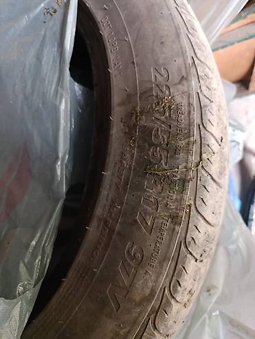 22555 r17: Шины 225 / 55 / R 17, Лето, Б/у, Легковые, Roadstone — 1
