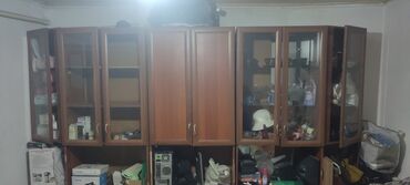 вместо прикроватных тумбочек: Шкаф для одежды, Прямой