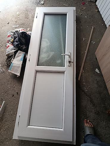 PVC qapı paneli - Material: Ağ rəngli PVC (plastik) profil - Dizayn