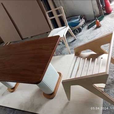 работа мебел: Комплект стол и стулья Новый