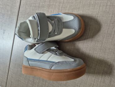 Patike: Dečije patike za prve korake - Veličina: 22 (otisak “22” vidljiv na — 3