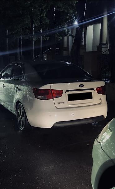 lexus 4.7: Kia Forte: 1.6 l | 2010 il Sedan — 9