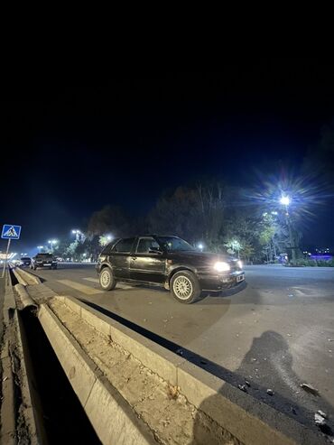 автомобили ауди а6: Volkswagen Golf: 1992 г., 1.8 л, Механика, Бензин, Хетчбек
