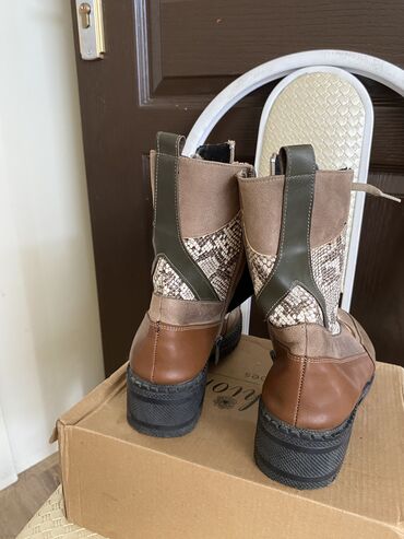 Botinka və botilyonlar: Ölçü: 37, rəng - Qara, İşlənmiş — 8