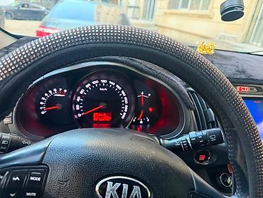 kia sportage: Kia Sportage SUV - Kuzov rəngi: qəhvəyi, parlaq örtük - Geniş — 4