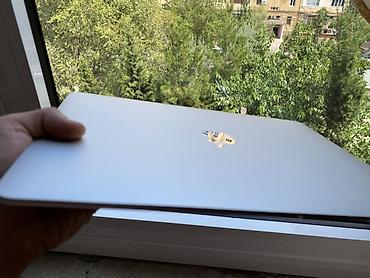 balaca plazma: Yeni Apple MacBook, 13.3 ", Apple M1, 256 GB, Ödənişli çatdırılma, Rayonlara çatdırılma, Ünvandan götürmə — 1
