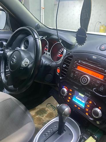 skoda minivan: Nissan Juke: 1.6 l | 2012 il Krossover — 9