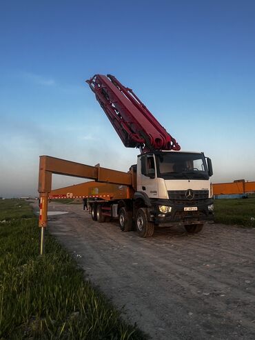 Портер, грузовые перевозки: Услуга 56 м Бетононасос,автобетононасос,помпа