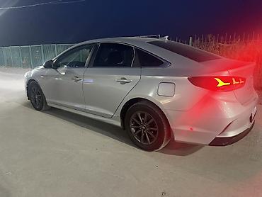 sequoia 2010: Hyundai Sonata: 2018 г., Седан — 2