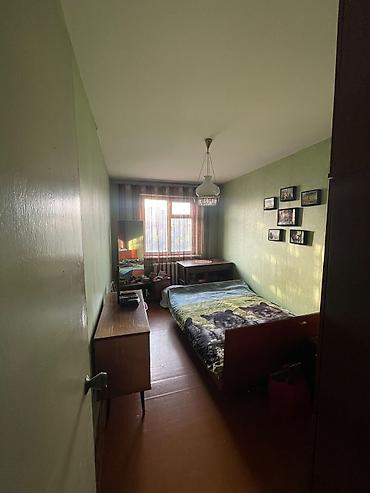 обжита: 3 комнаты, 58 м², 4 мкр 104 серия, 4 этаж, Старый ремонт — 9