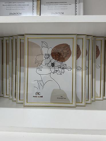 Şəkillər, tablolar: Çərçivələr A4 ölçülü (21 x 29,7 sm) Başqa rənglərə və dizayınlara — 1