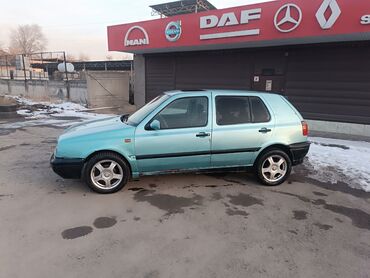 Volkswagen: Volkswagen Golf: 1992 г., 1.8 л, Механика, Бензин, Седан