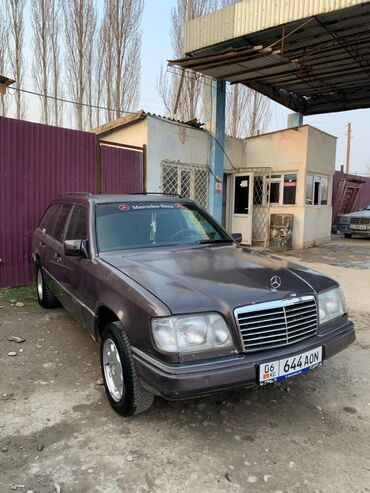 Mercedes-Benz: Mercedes-Benz 220: 1993 г., 2.2 л, Автомат, Бензин, Седан