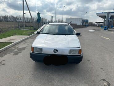 паасат б3: Volkswagen Passat: 1990 г., 2 л, Механика, Бензин, Универсал