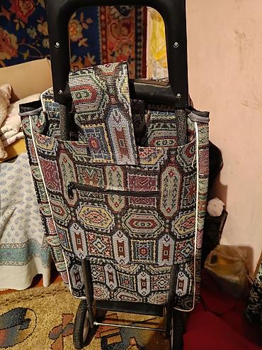 вещи в нарыне: Продаю сумку хозяйственную на колесах, удобно ходить с ней на базар — 1