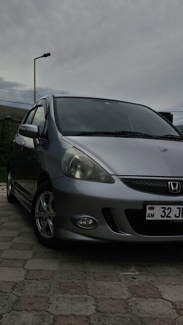 фит баалары: Honda Fit: 2004 г., 1.5 л, Автомат, Бензин, Хетчбек