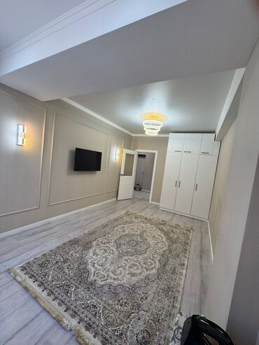 сдаю квартиру по уметалиева: 1 комната, 44 м², 5 этаж, Евроремонт