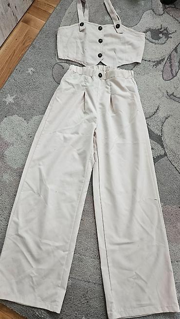 roleri za devojcice 30 33: Ženski dečiji komplet – top i pantalone, boja bež - Gornji deo — 2