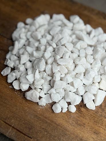 Мраморная крошка: Мраморная крошка, Белый, Ландшафтная, В тоннах — 4