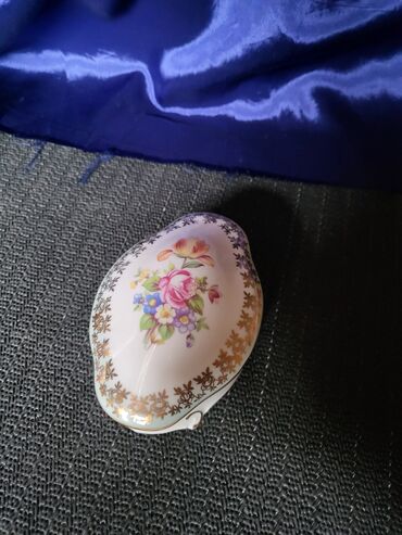 Kutije za odlaganje: Satula nova Martinroda 7g.Istocna Nemacka. Nemacka satula,sve na — 3