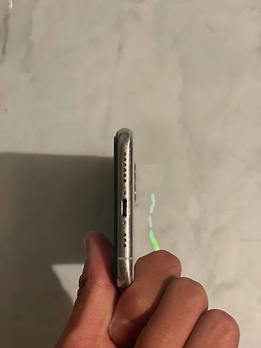 iphone cs max: IPhone 11 Pro, цвет Silver (серебристый) - Дисплей 5.8" Super Retina — 5