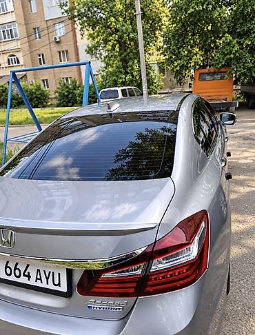 285 60 20: Honda Accord: 2017 г., 2 л, Автомат, Гибрид, Седан — 3