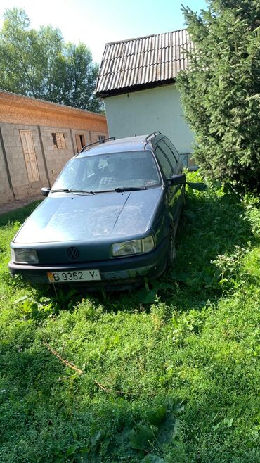 моновпрыск на гольф 3: Volkswagen Passat: 1990 г., 1.8 л, Механика, Бензин, Универсал