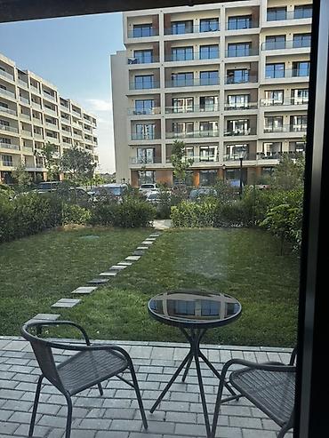 Günlük kirayə mənzillər: 2 otaqlı — 4