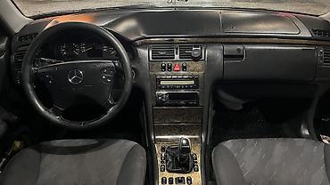 Mercedes-Benz: Mercedes-Benz E-Class: 2000 г., 2 л, Механика, Бензин, Седан — 6