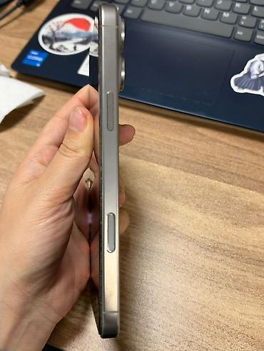 iphone 25: IPhone 16 Pro Max, 256 GB, Desert Titanium, Face ID — 4