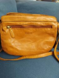 Классические сумки: Шикарная сумочка кроссбоди,отличная мягкая кожа, цвет коньякразмер at lalafo.kg — 28 Классические сумки: Шикарная сумочка кроссбоди,отличная мягкая кожа, цвет коньякразмер — 28