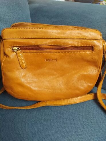 Классические сумки: Шикарная сумочка кроссбоди,отличная мягкая кожа, цвет коньякразмер at lalafo.kg — 15 Классические сумки: Шикарная сумочка кроссбоди,отличная мягкая кожа, цвет коньякразмер — 15